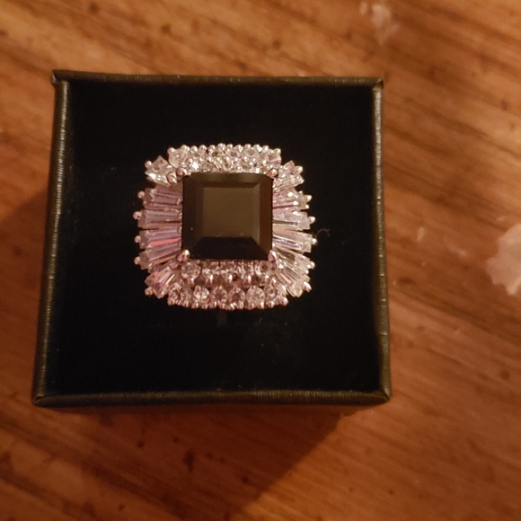 ring - Picture 6 of 7